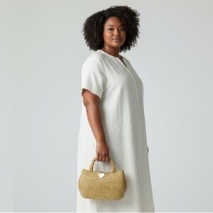 Source Unknown Hard Rattan Purse w Gold Coloured Hardware & Strap Secure Closure